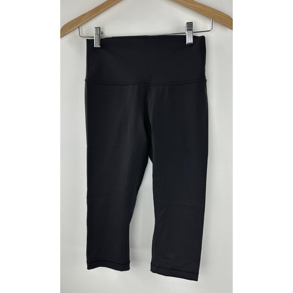 Lululemon Wunder Under Hi-Rise 1/2 Tight Full-On Luxtreme 17" Black Crop Size 6 - Picture 12 of 13